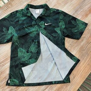 Nike men’s dri-fit mesh short sleeve button up shirt